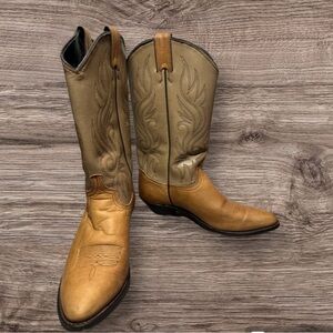 Tan Western Cowboy Boots